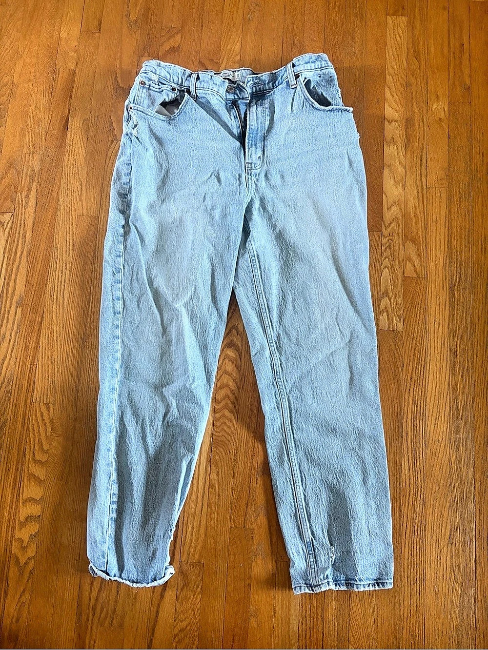 Abercrombie & Fitch Curve Love The ‘90s Straight Ultra High Rise Jeans